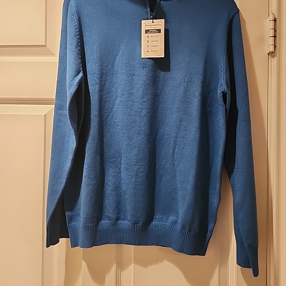 Nine bull sweater